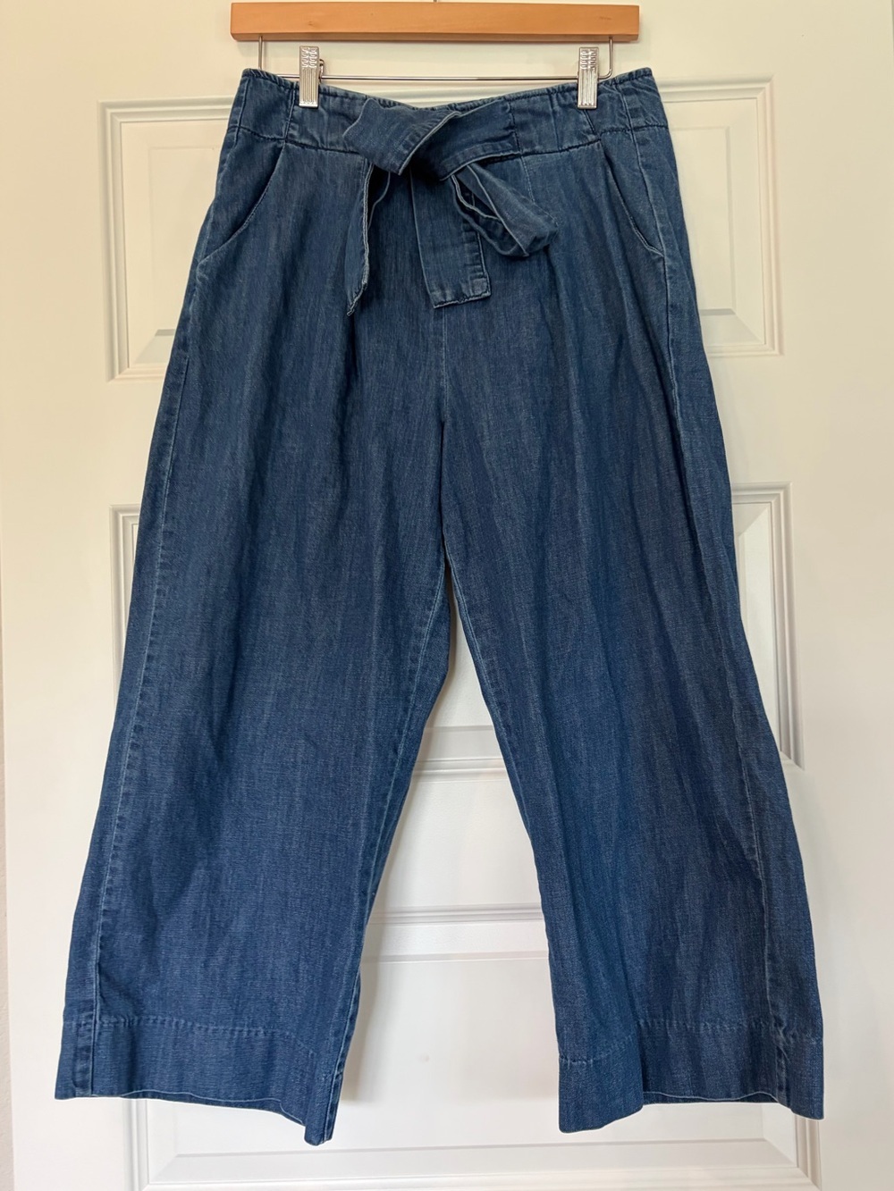 Madison Blue Wide Leg Cropped Denim Pants with Waist Tie and Back Zipper S4